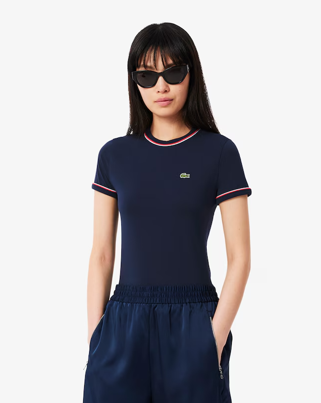 Camiseta de malha com detalhe contrastante