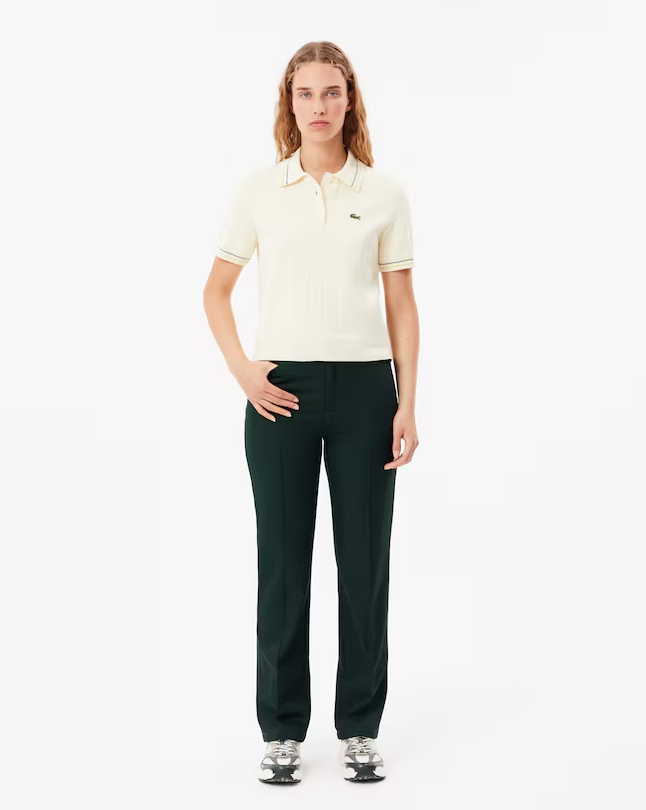 Calça Reta com Detalhes de Costura