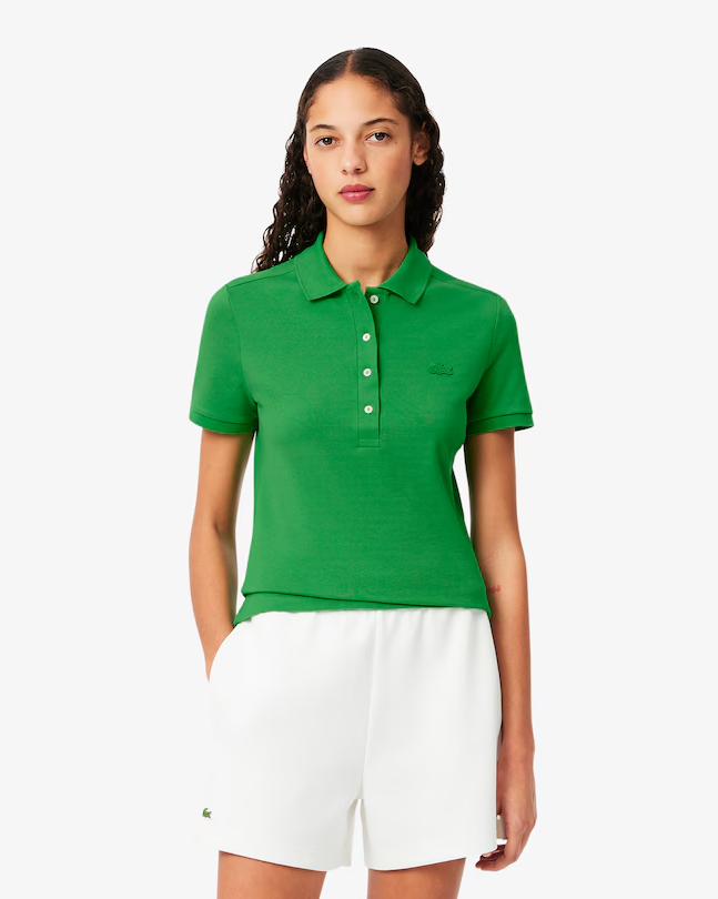 Polo feminina Lacoste em piqué de algodão com stretch