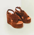 Sandália Wedge Criss – Plataforma Alta com Tiras Cruzadas