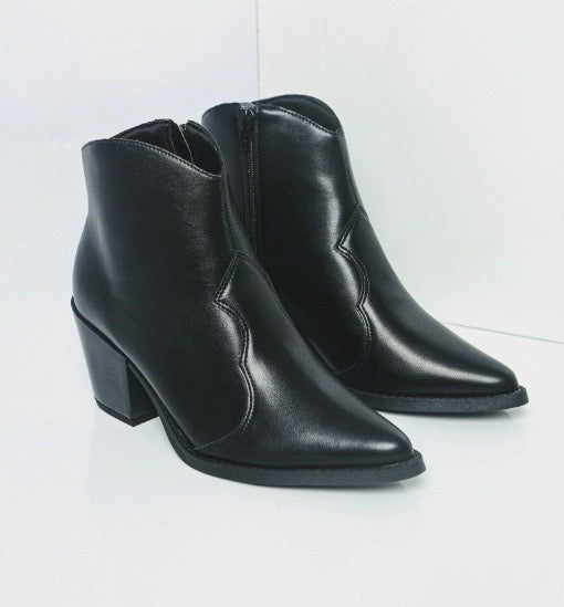 Bota Urban Fit – Cano Médio com Salto Bloco